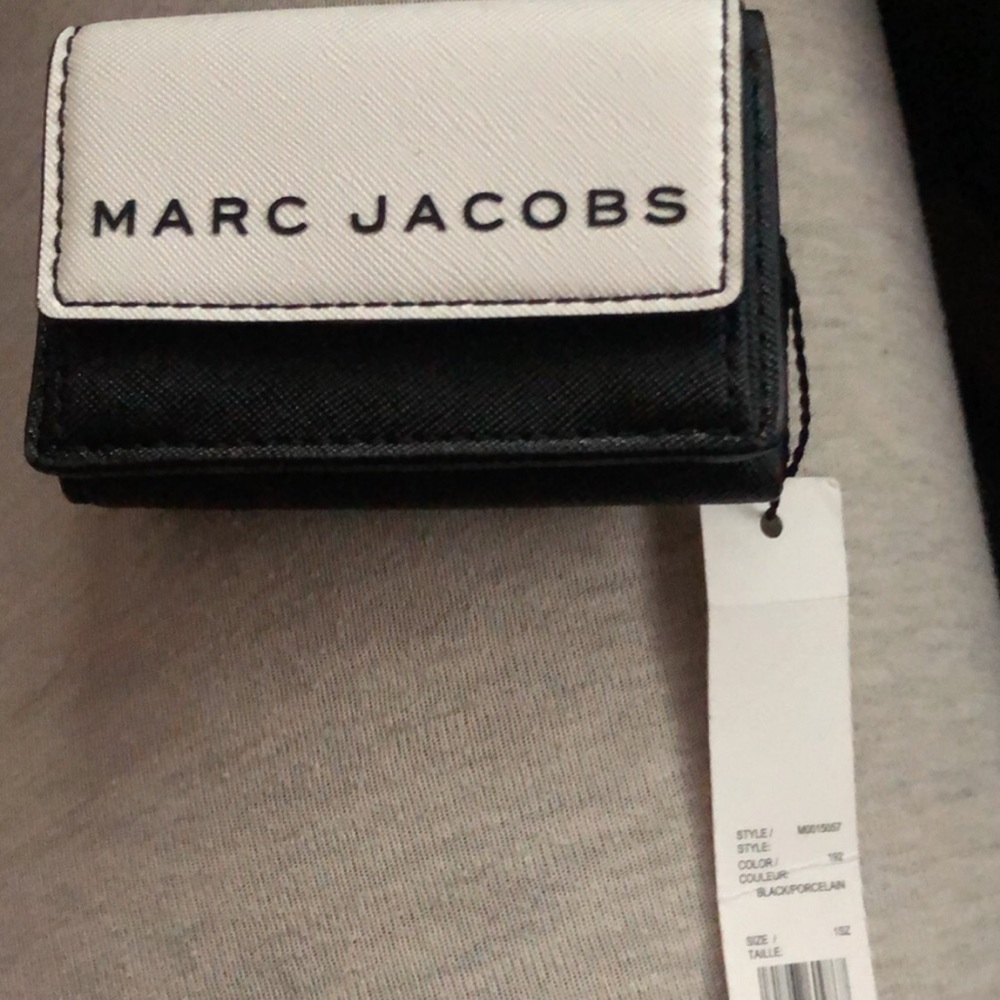 Small Marc Jacobs wallet